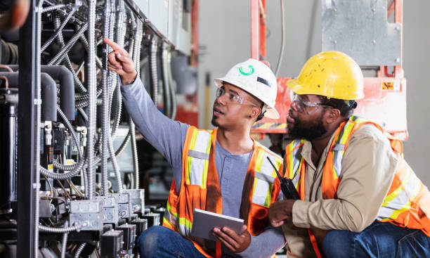 Best Electrical Installation Contractor  in Lake Winnebago, MO